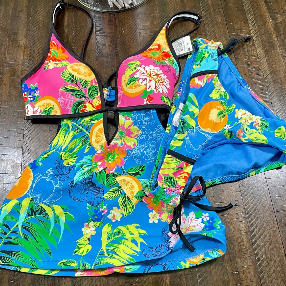 Women's Printed Plunge Tankini Top & Shirred-Side Hipster Bottoms Size:XS
#00018